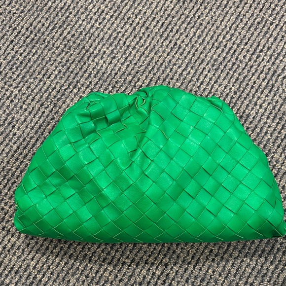 Bottega Veneta Intrecciato Green pouch - Picture 1 of 5